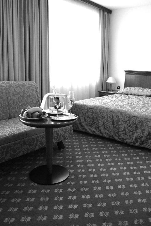 Hotel Zvezda Murska Sobota Extérieur photo