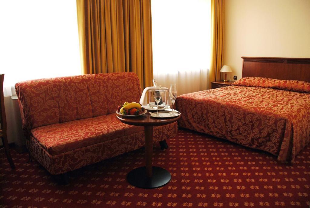 Hotel Zvezda Murska Sobota Chambre photo