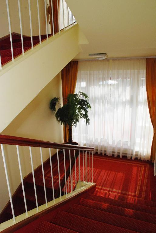 Hotel Zvezda Murska Sobota Extérieur photo