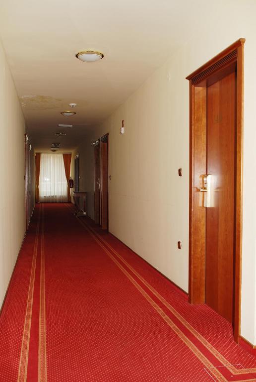 Hotel Zvezda Murska Sobota Extérieur photo